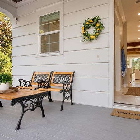 Edgewater By Avantstay Gorgeous Character Lakefront Home W Private Dock دستين المظهر الخارجي الصورة
