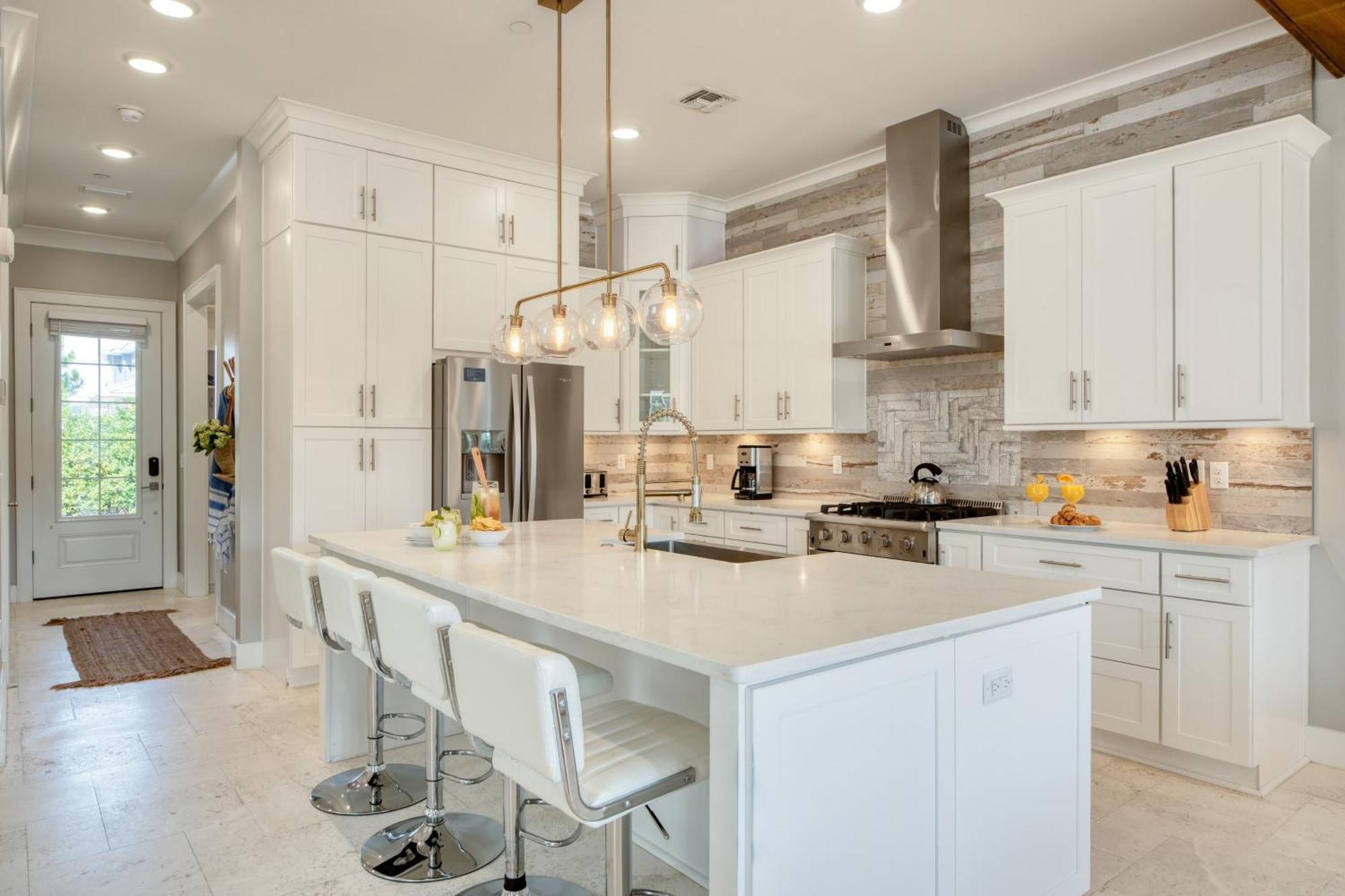 Edgewater By Avantstay Gorgeous Character Lakefront Home W Private Dock دستين المظهر الخارجي الصورة