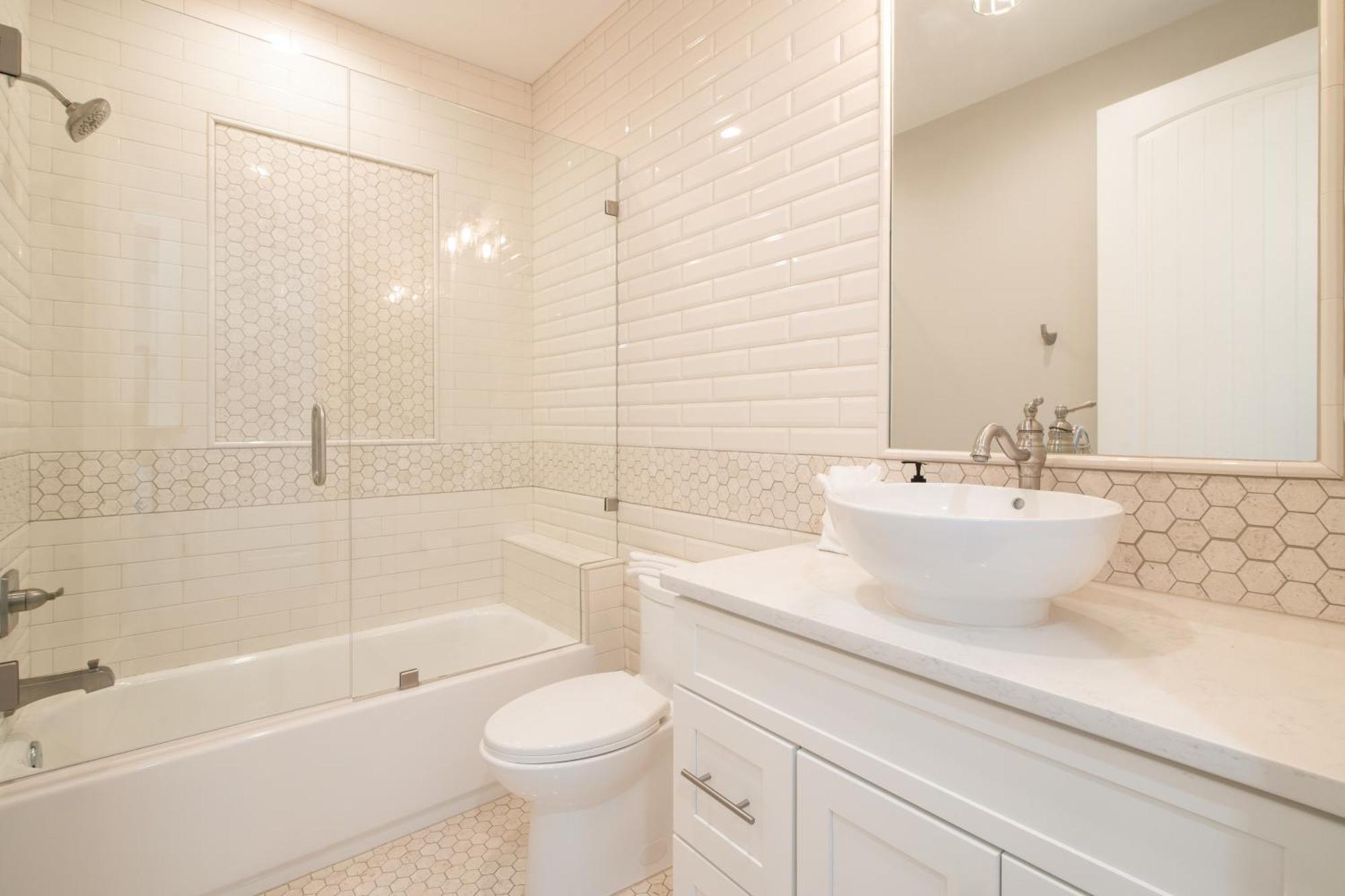 Edgewater By Avantstay Gorgeous Character Lakefront Home W Private Dock دستين المظهر الخارجي الصورة