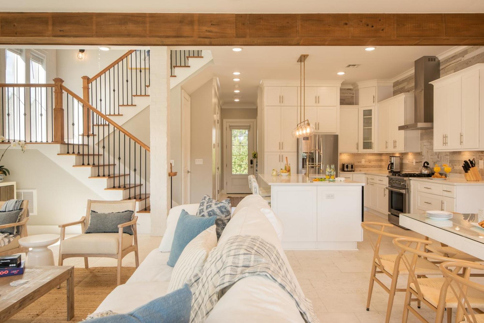 Edgewater By Avantstay Gorgeous Character Lakefront Home W Private Dock دستين المظهر الخارجي الصورة