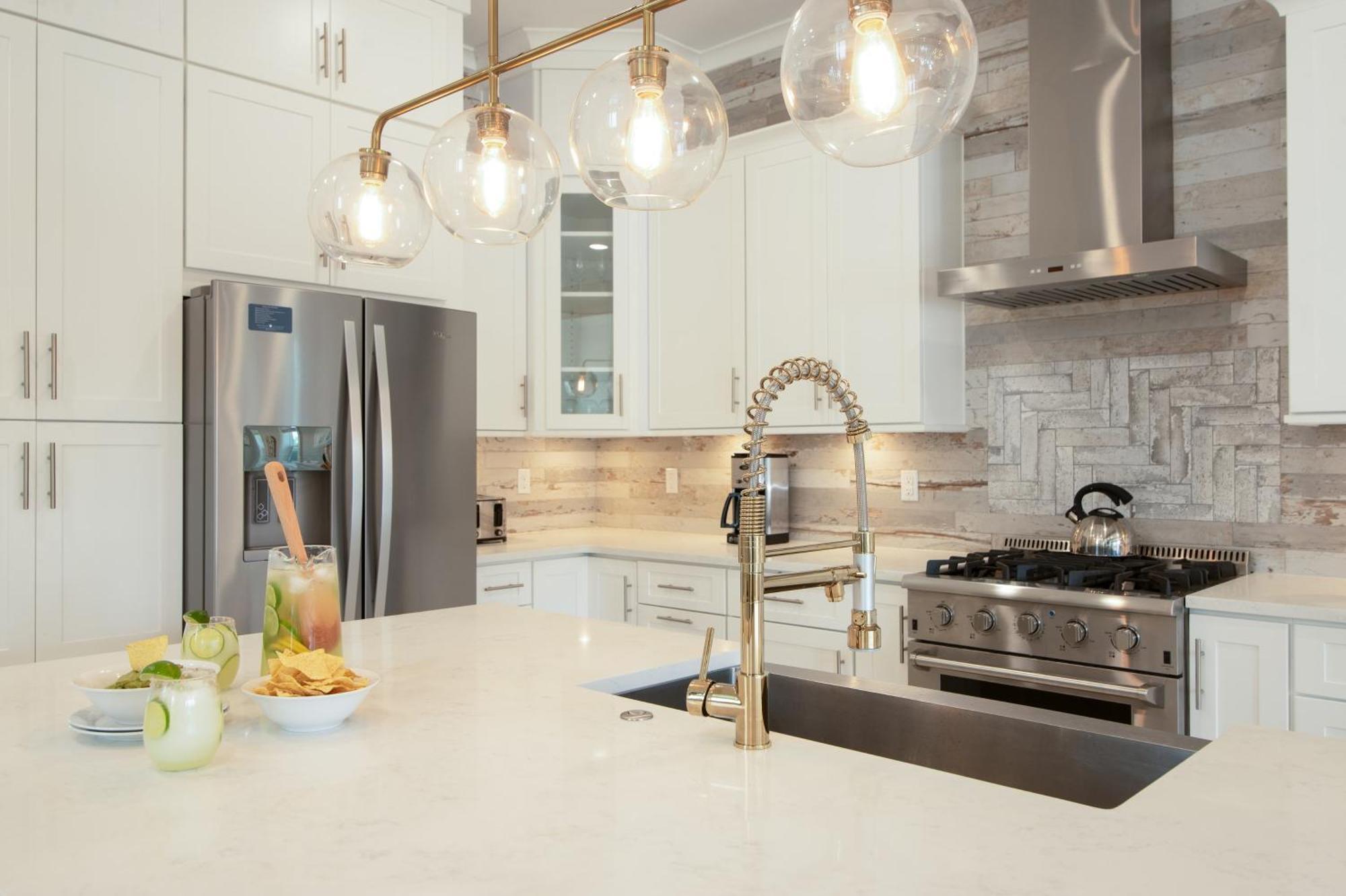 Edgewater By Avantstay Gorgeous Character Lakefront Home W Private Dock دستين المظهر الخارجي الصورة