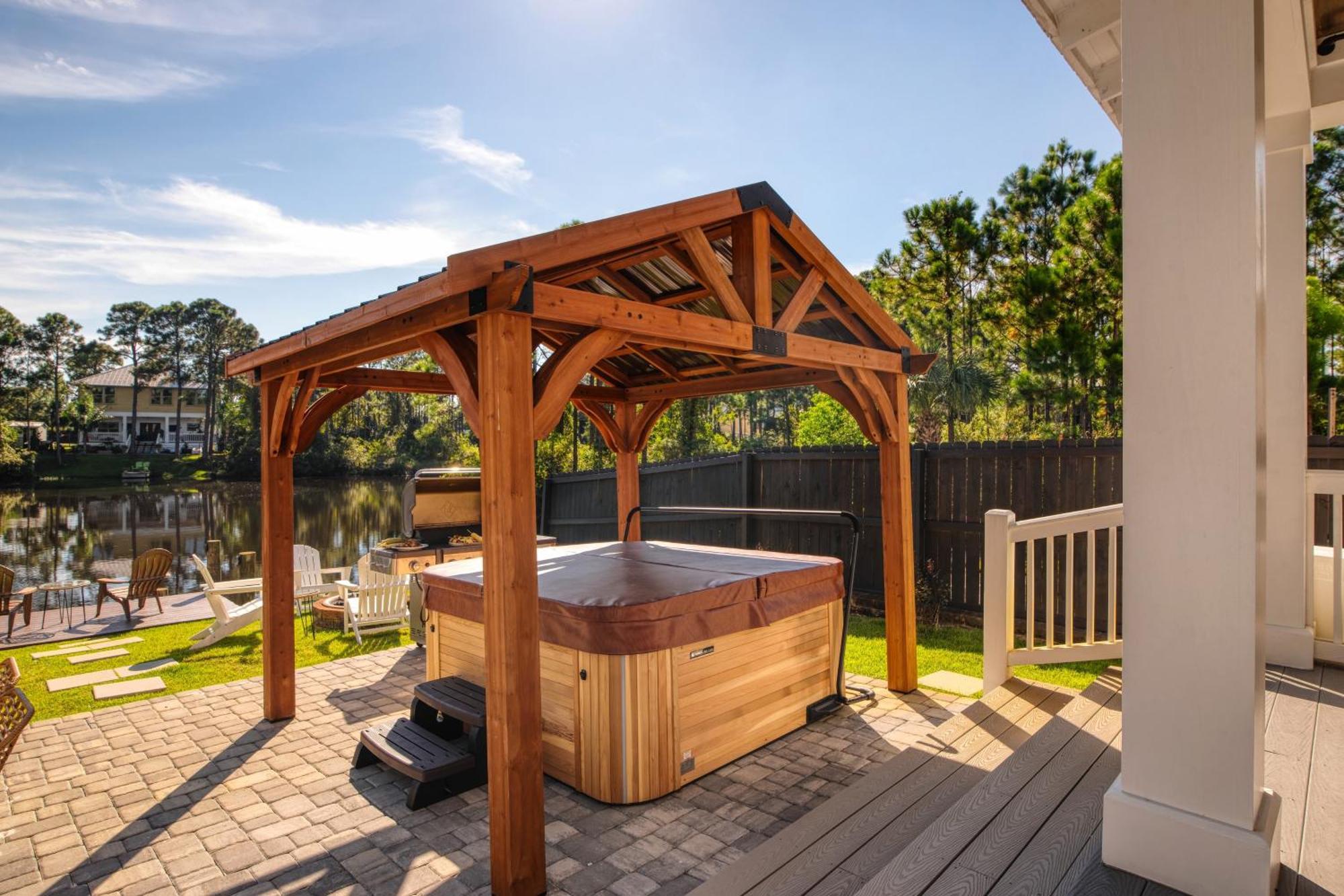 Edgewater By Avantstay Gorgeous Character Lakefront Home W Private Dock دستين المظهر الخارجي الصورة